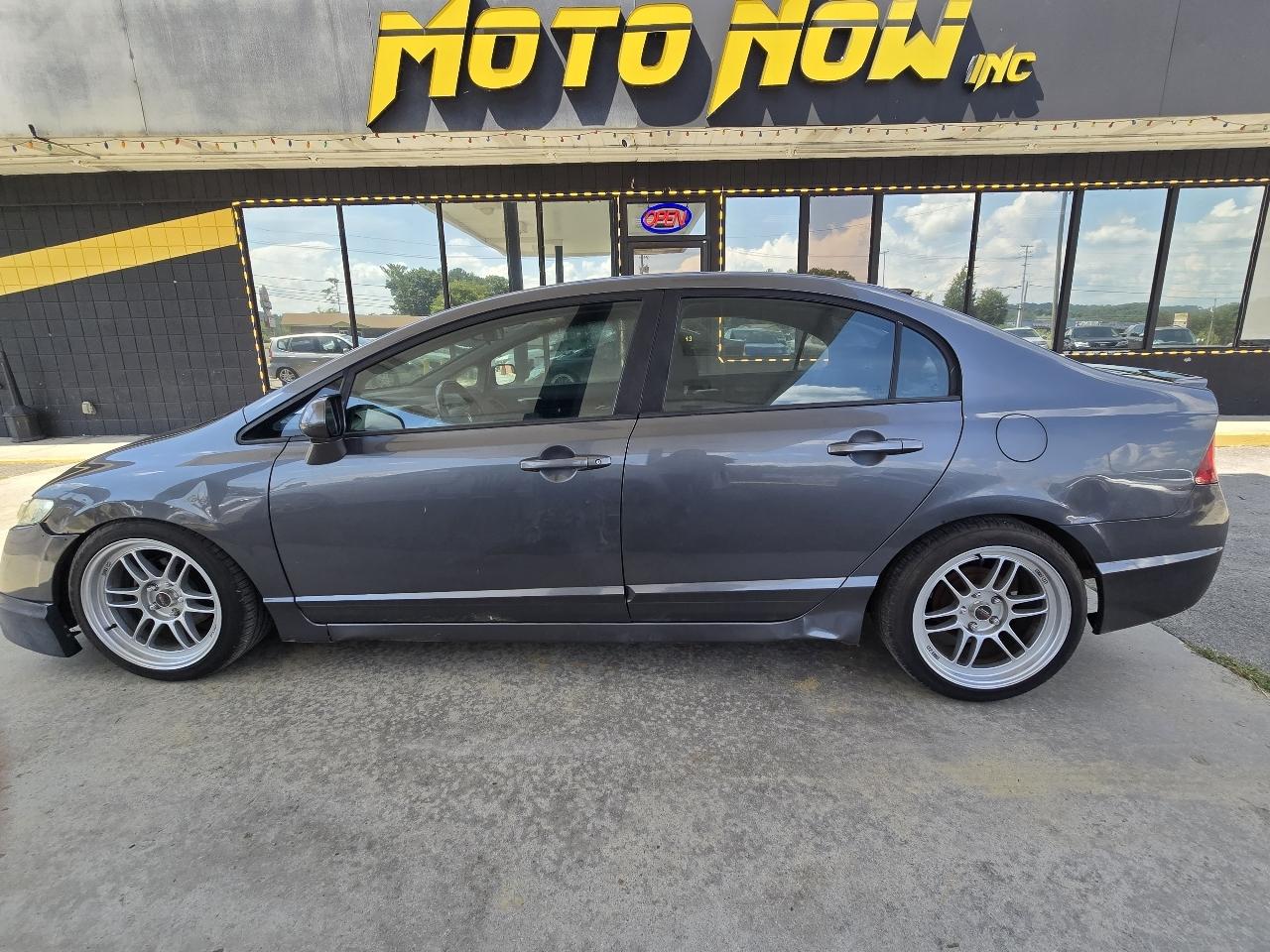 Honda Civic LX-S Sedan 5-Speed AT 2011