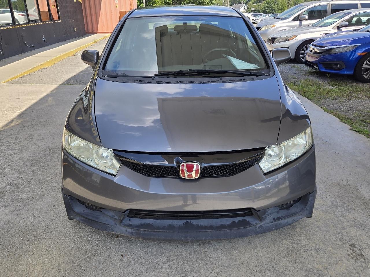 Honda Civic LX-S Sedan 5-Speed AT 2011