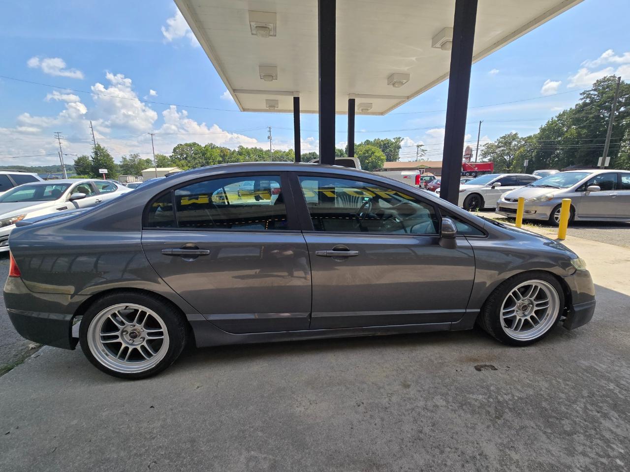 Honda Civic LX-S Sedan 5-Speed AT 2011