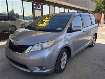 2012 Toyota Sienna LE FWD 8-Passenger V6