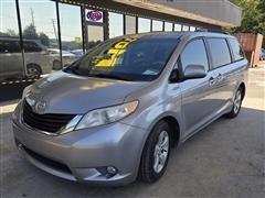 2012 Toyota Sienna 