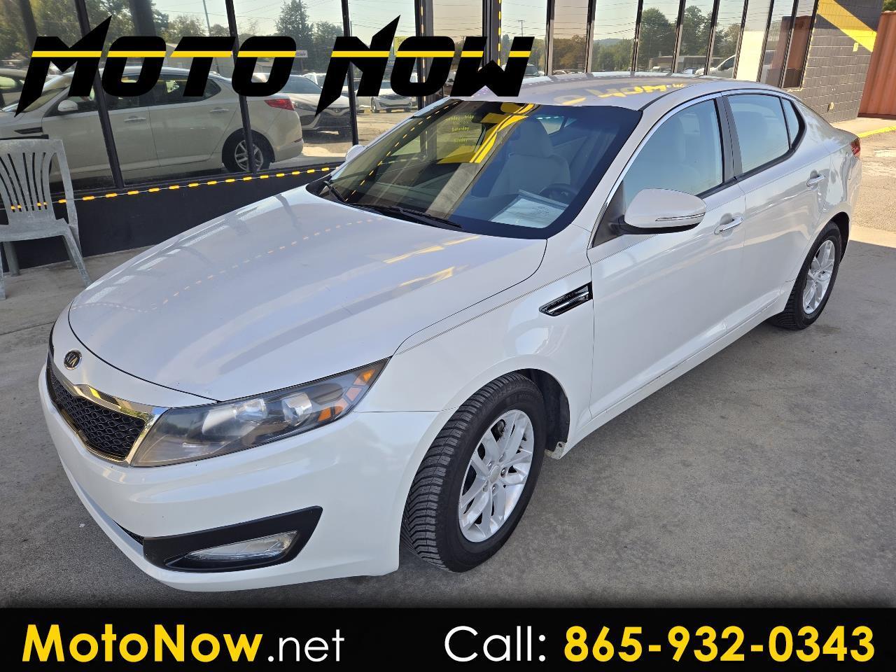 Kia Optima LX MT 2012