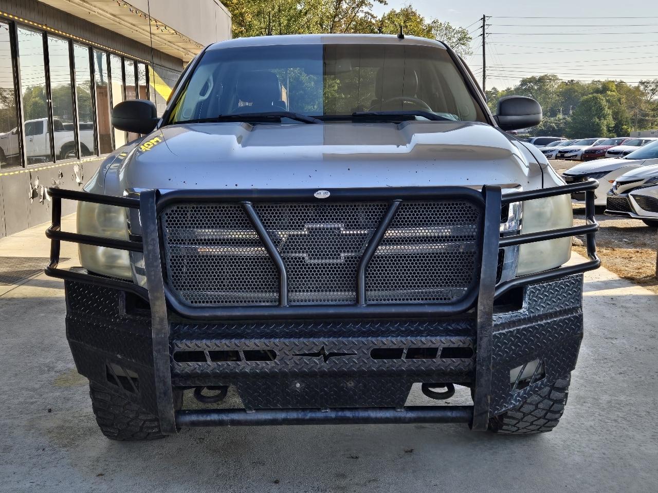 Chevrolet Silverado 2500HD LT Crew Cab 4WD 2011