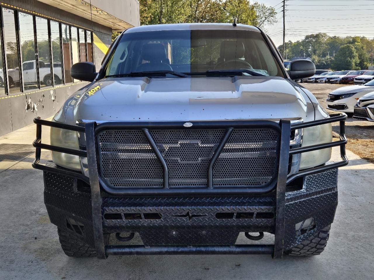 Chevrolet Silverado 2500HD LT Crew Cab 4WD 2011