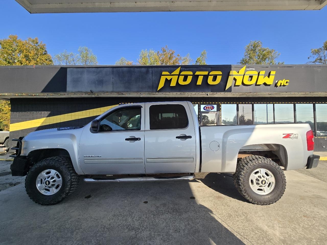 Chevrolet Silverado 2500HD LT Crew Cab 4WD 2011