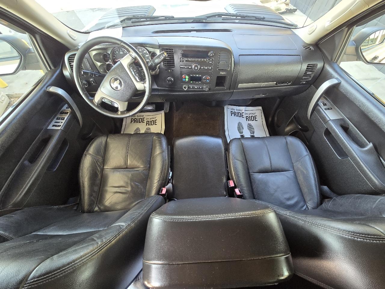 Chevrolet Silverado 2500HD LT Crew Cab 4WD 2011