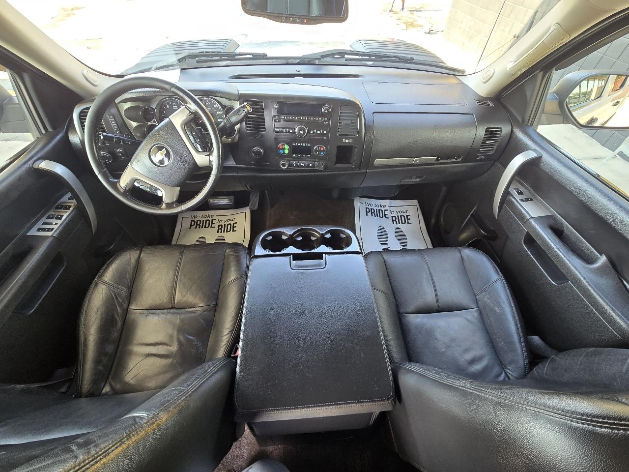 Chevrolet Silverado 2500HD LT Crew Cab 4WD 2011