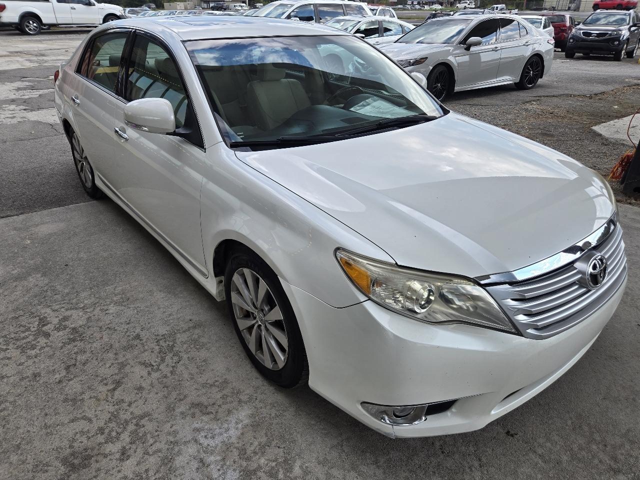 Toyota Avalon Base 2011