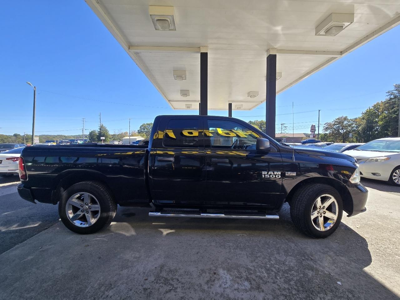 RAM 1500 Tradesman Quad Cab 2WD 2013