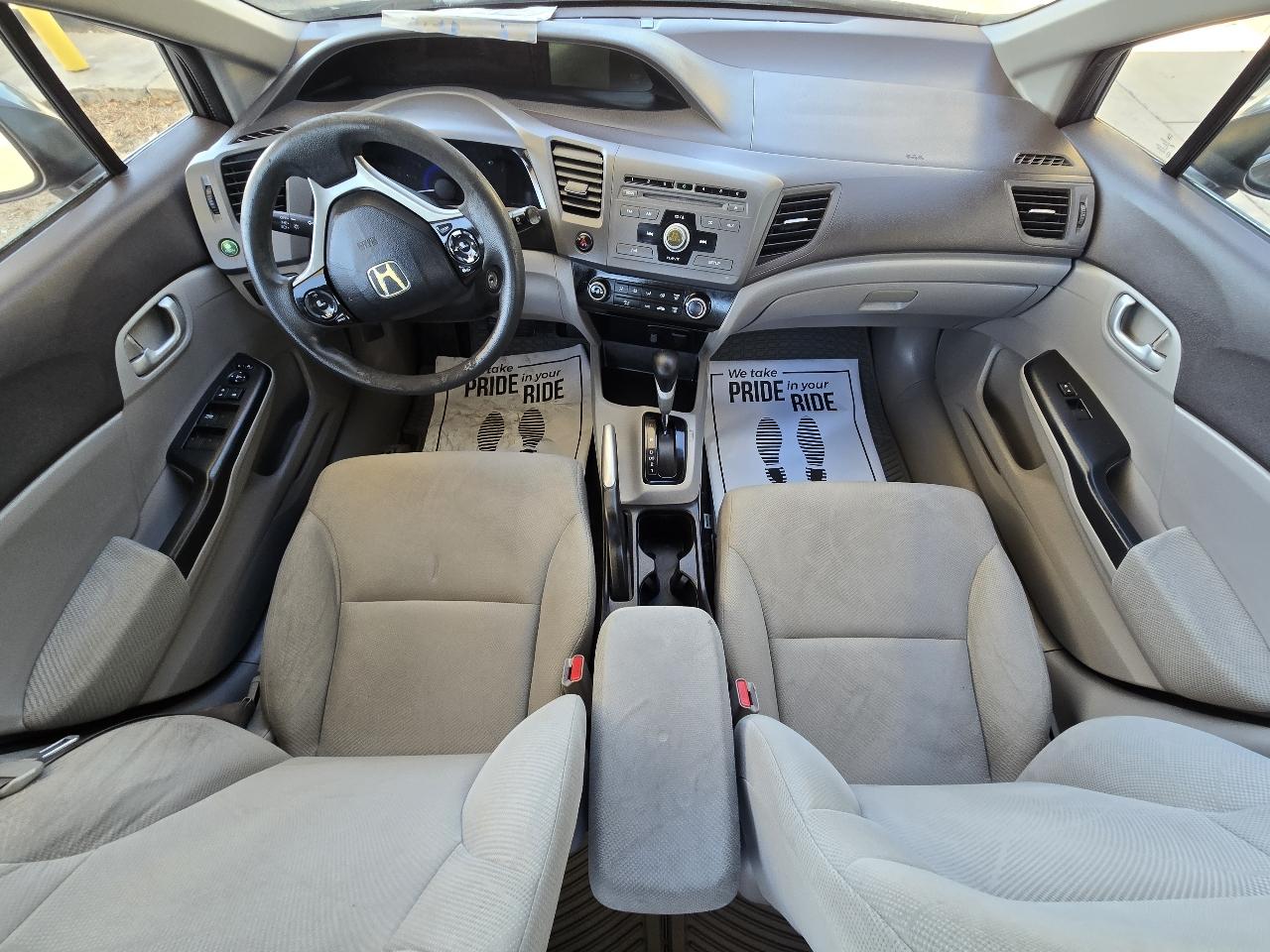 Honda Civic LX Sedan 5-Speed AT 2012