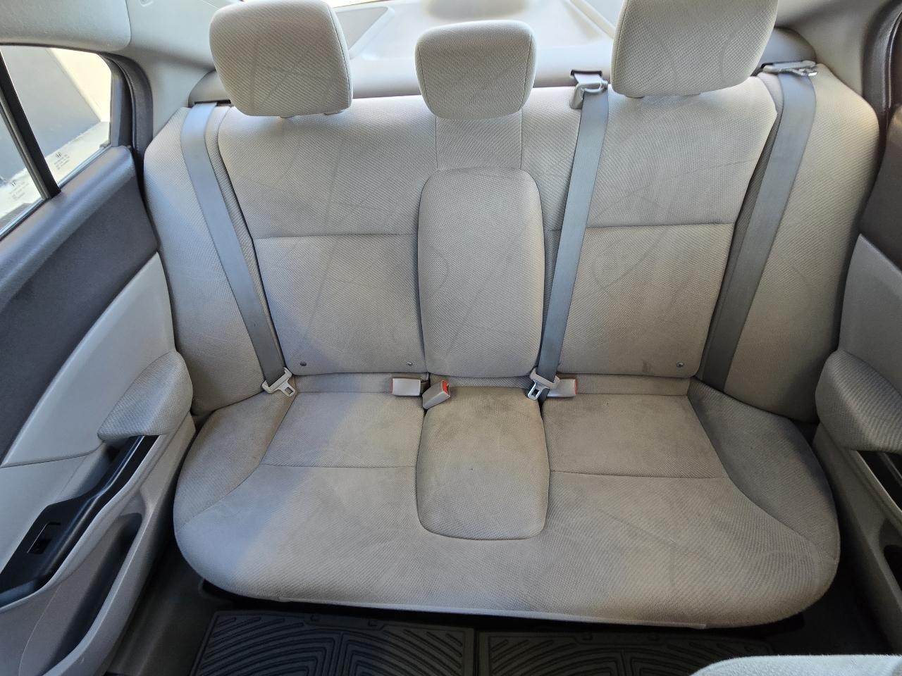 Honda Civic LX Sedan 5-Speed AT 2012