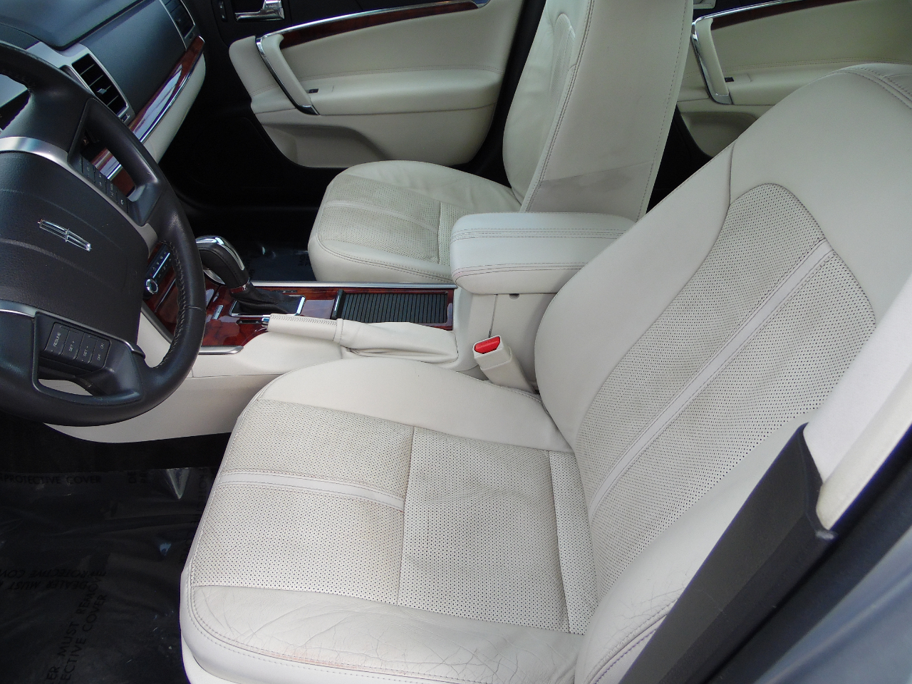 2012 Lincoln MKZ photo 12