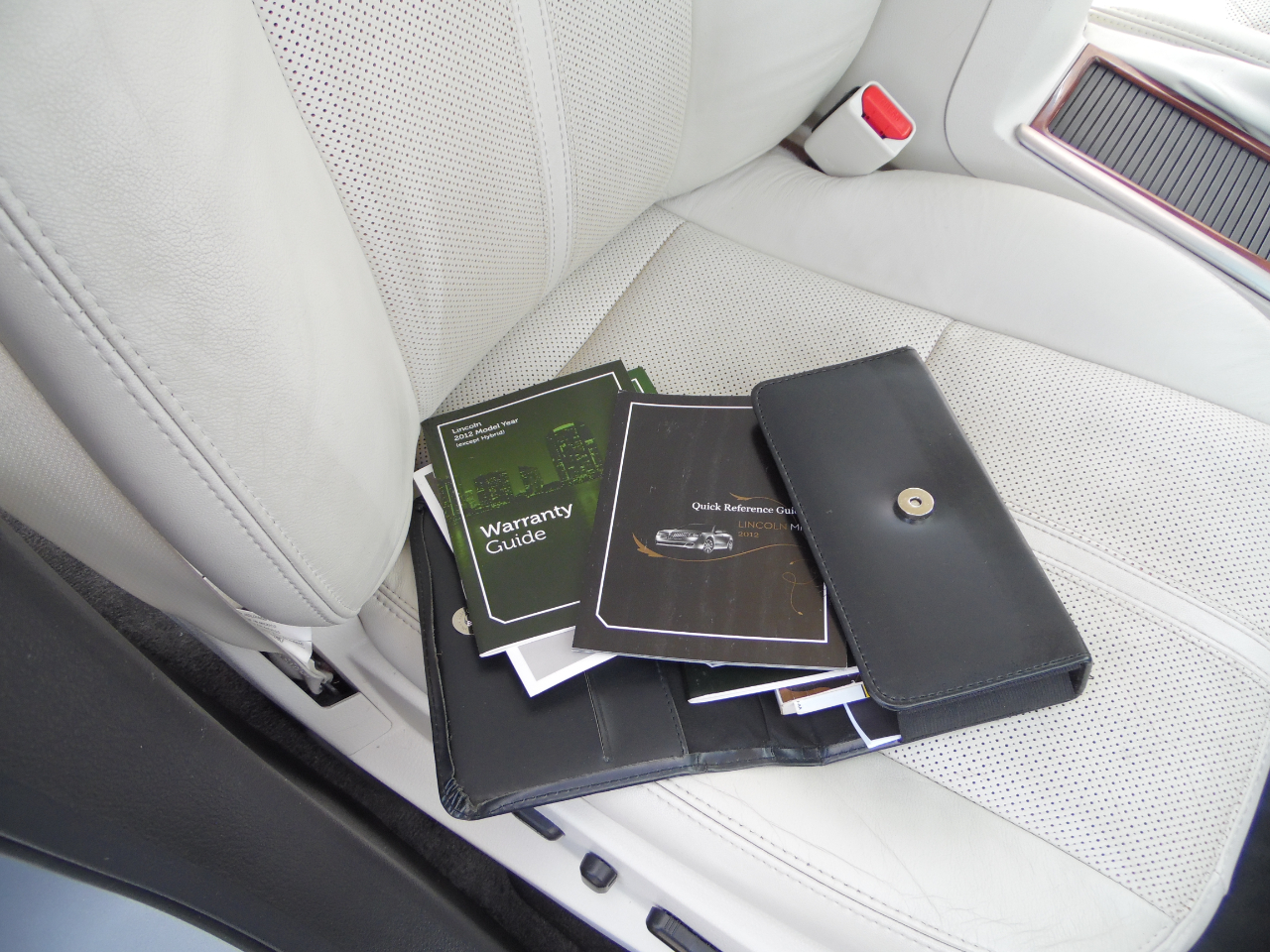 2012 Lincoln MKZ photo 15