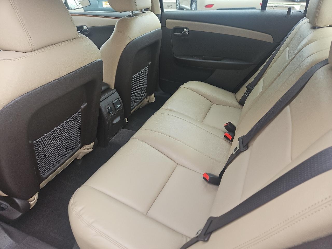 Chevrolet Malibu 1LT 2012