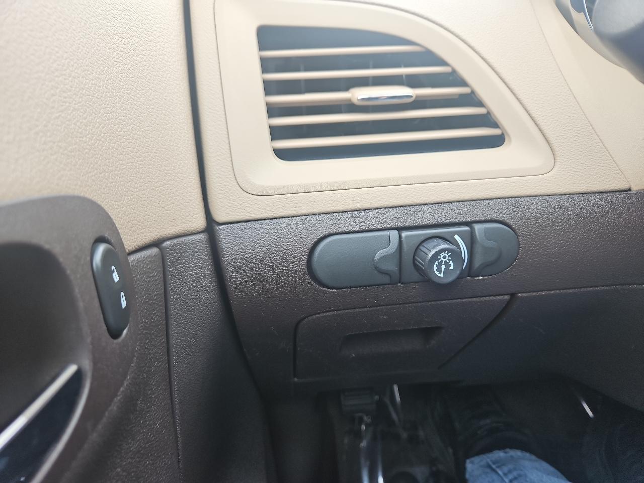 Chevrolet Malibu 1LT 2012