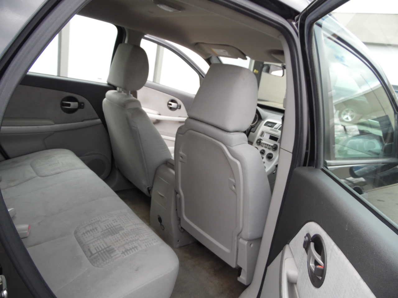 Chevrolet Equinox LS 2WD 2005 Chevrolet Equinox LS 2WD 2005