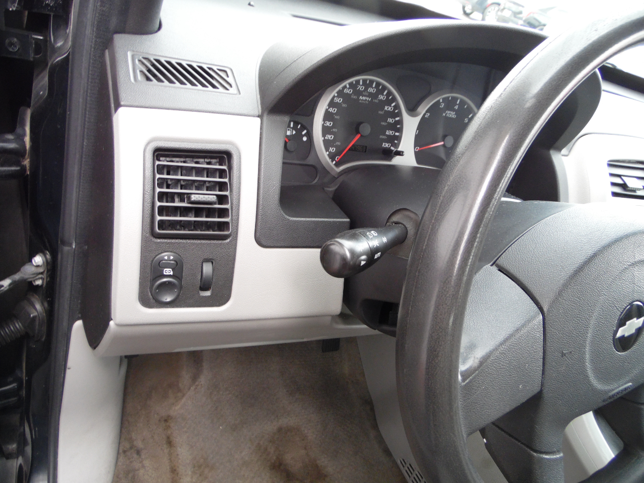 Chevrolet Equinox LS 2WD 2005 Chevrolet Equinox LS 2WD 2005