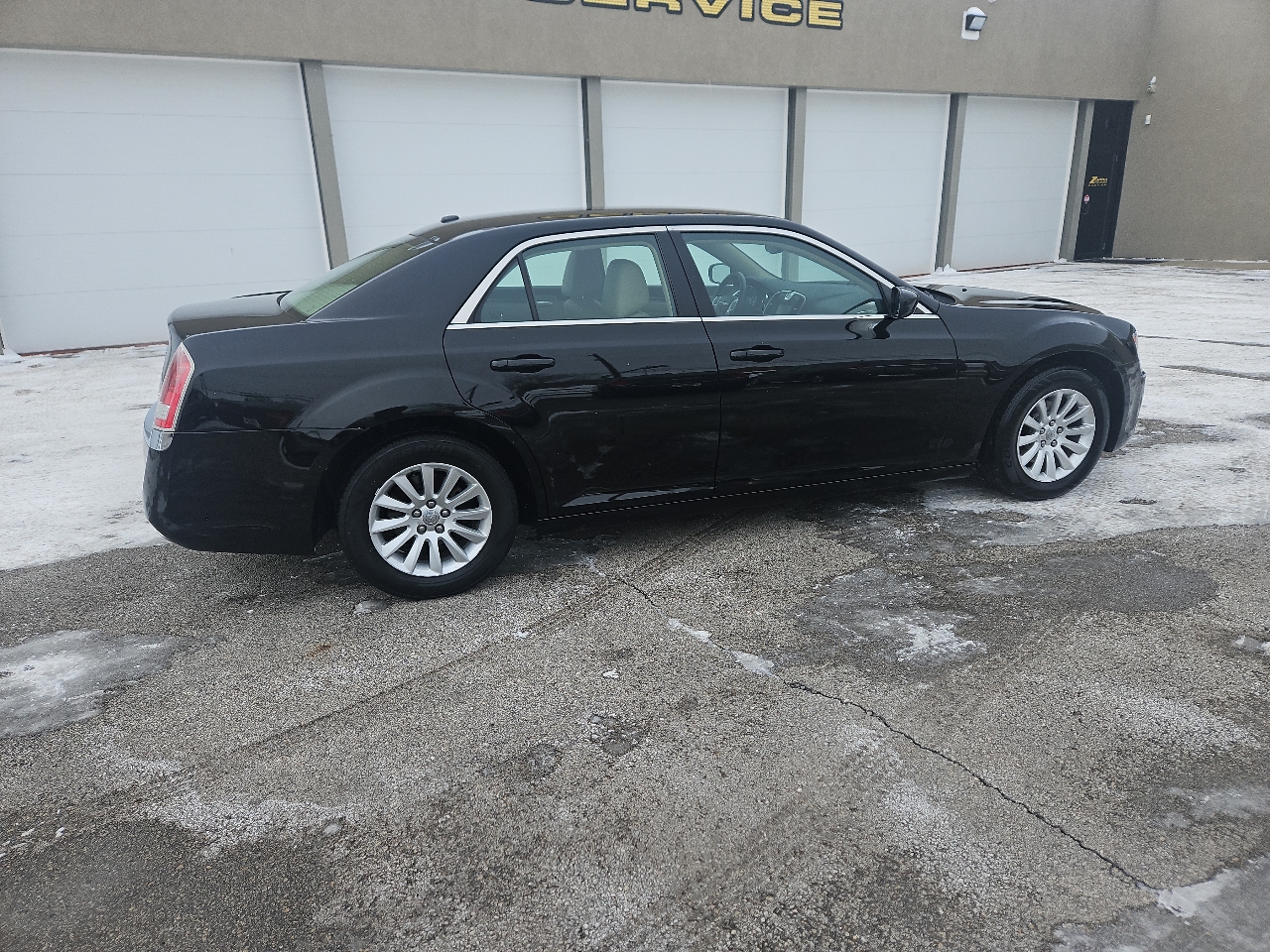 Chrysler 300 RWD 2013