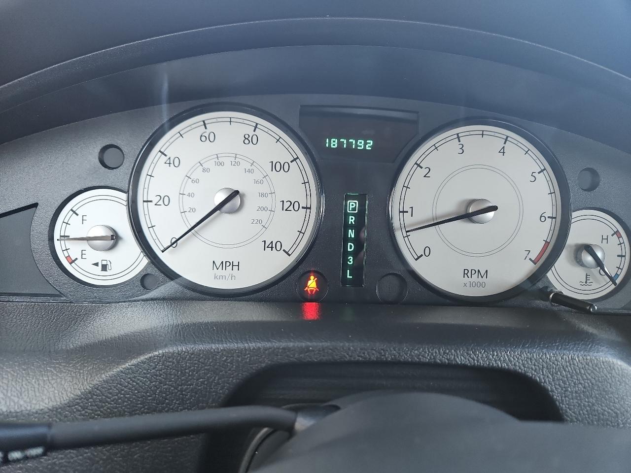 Chrysler 300 Base 2005