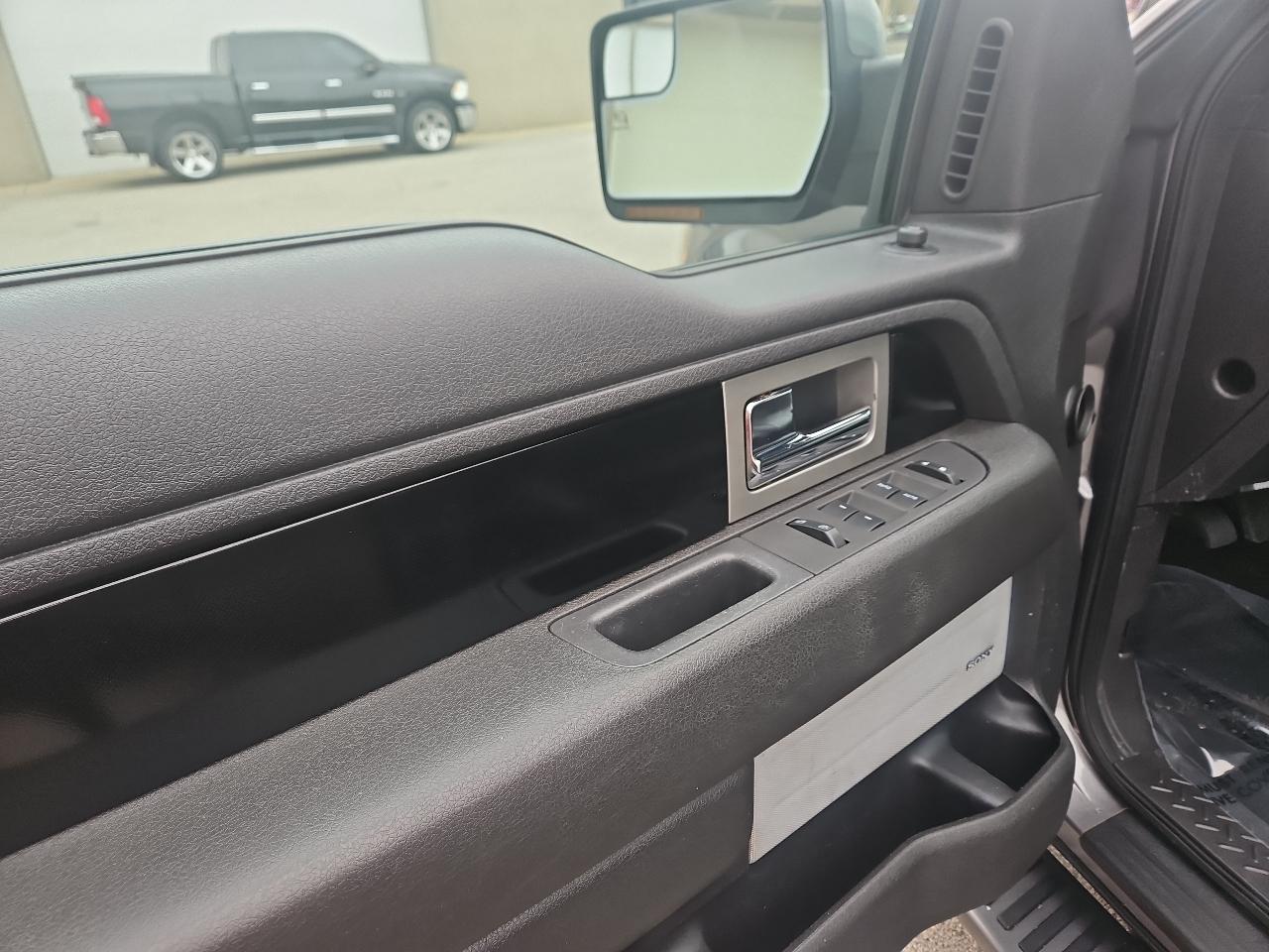 Ford F-150 FX2 SuperCab 6.5-ft. Bed 2WD 2011