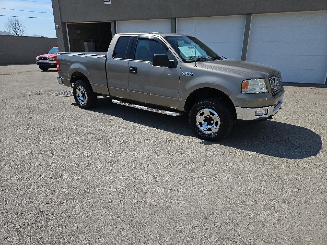 Ford F-150 Lariat SuperCab 4WD 2004