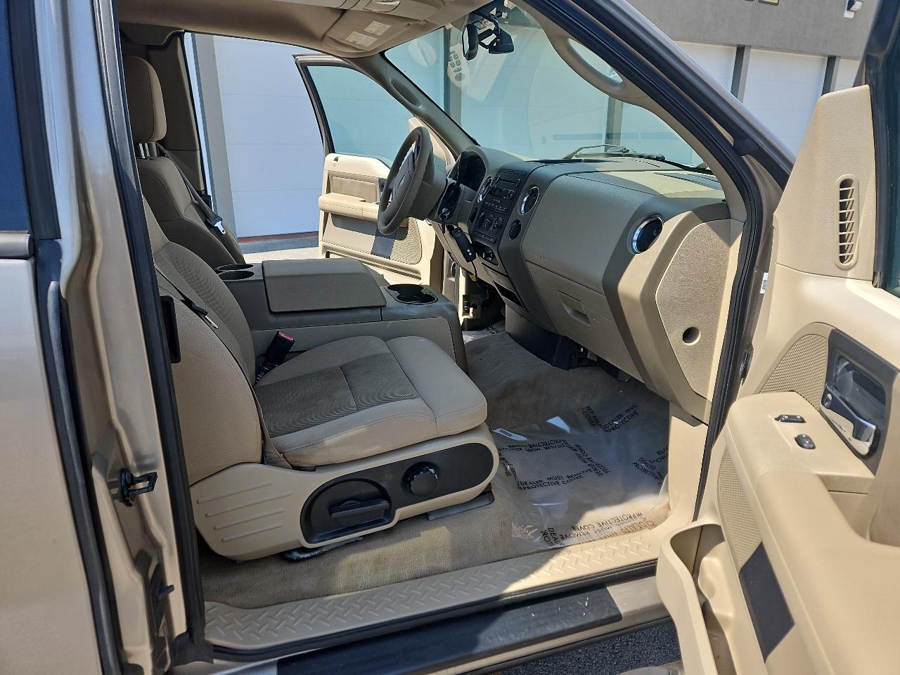 Ford F-150 Lariat SuperCab 4WD 2004