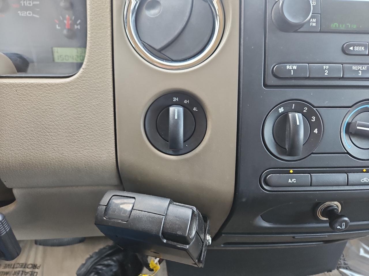 Ford F-150 Lariat SuperCab 4WD 2004