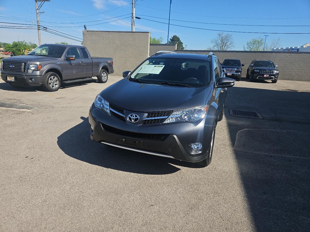 Toyota RAV4 XLE AWD 2014