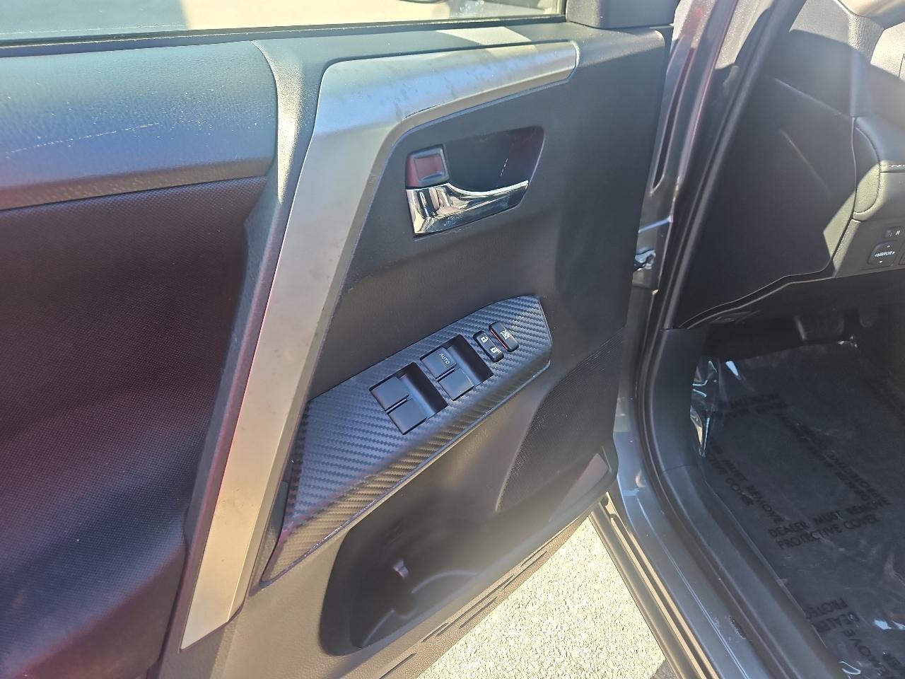 Toyota RAV4 XLE AWD 2014