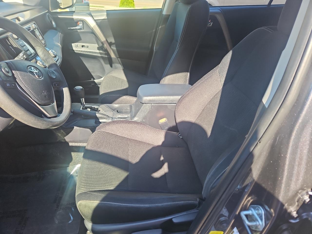 Toyota RAV4 XLE AWD 2014