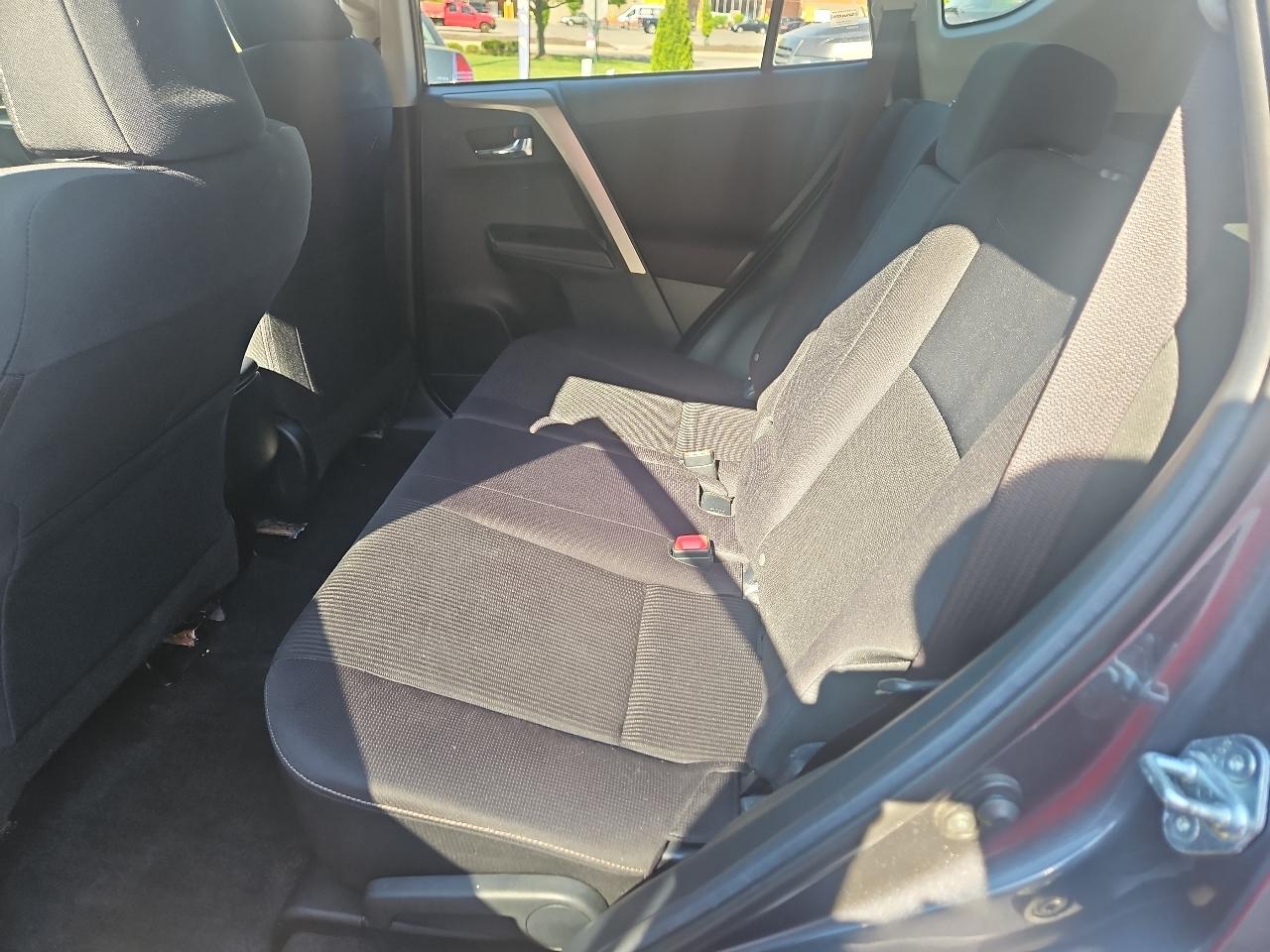 Toyota RAV4 XLE AWD 2014