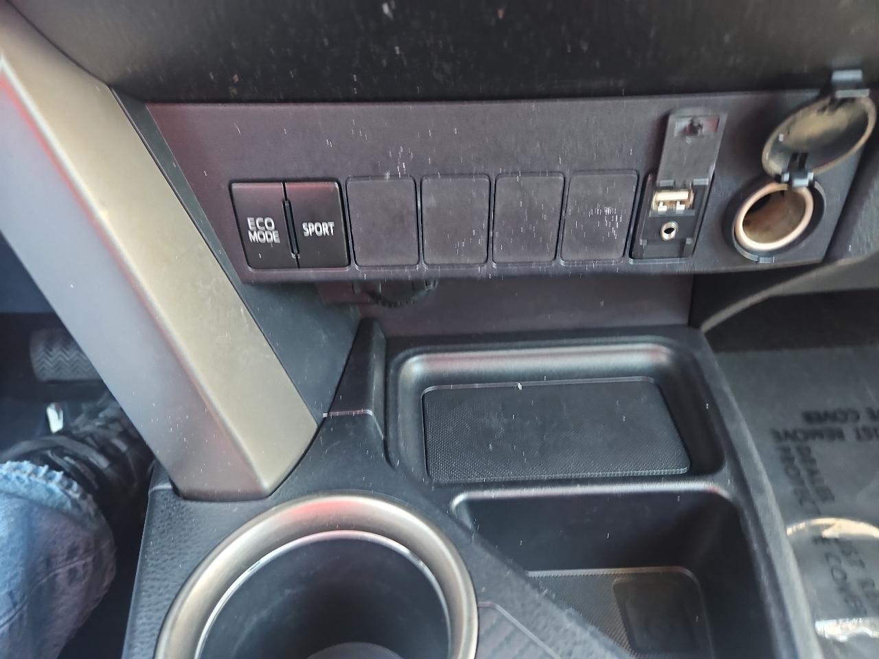 Toyota RAV4 XLE AWD 2014