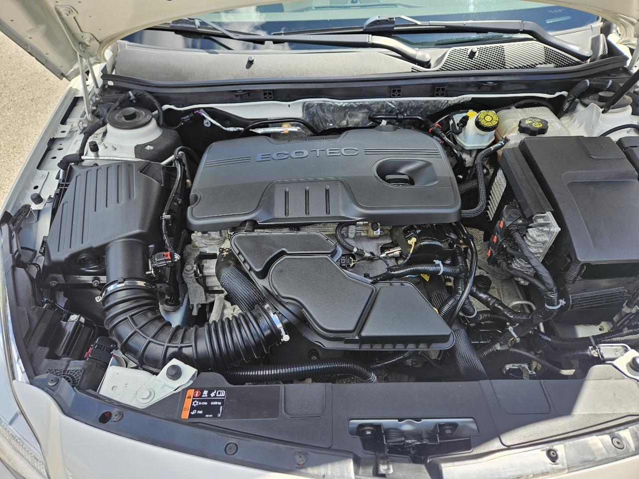 Buick Regal Base 2012