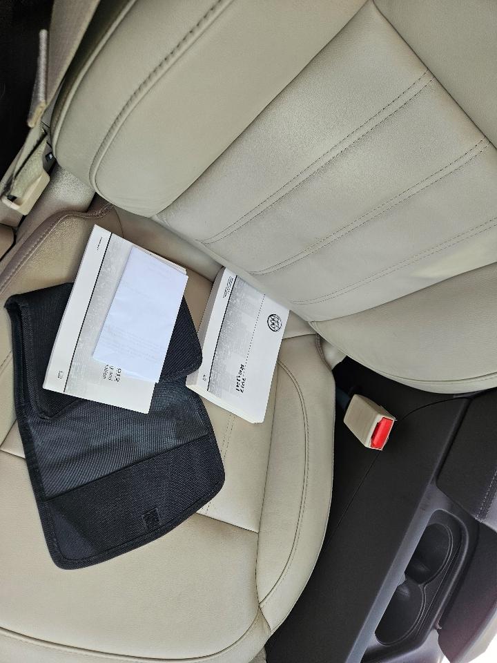 Buick Regal Base 2012