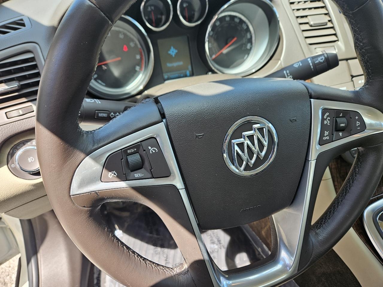 Buick Regal Base 2012