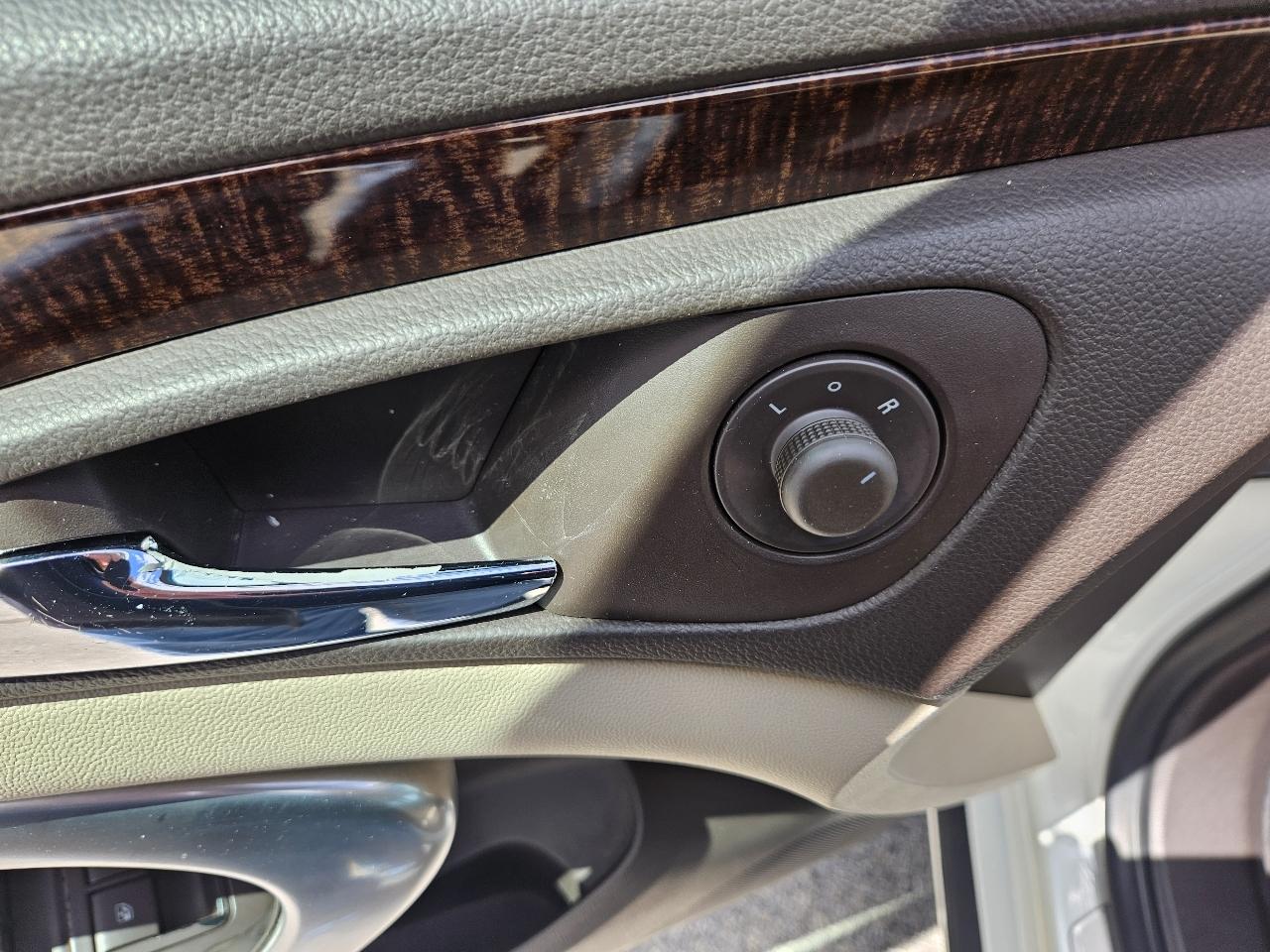 Buick Regal Base 2012