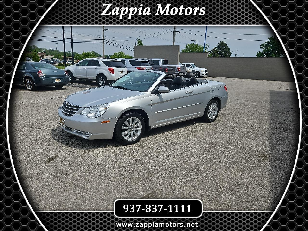 2010 Chrysler Sebring Touring's photo