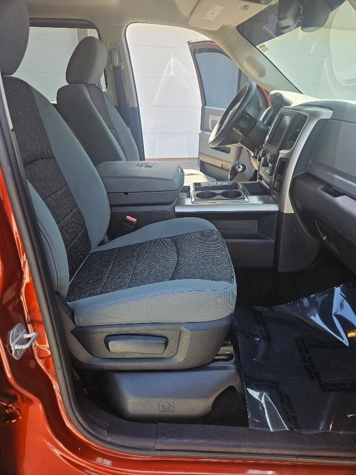 RAM 1500 SLT Crew Cab SWB 4WD 2013