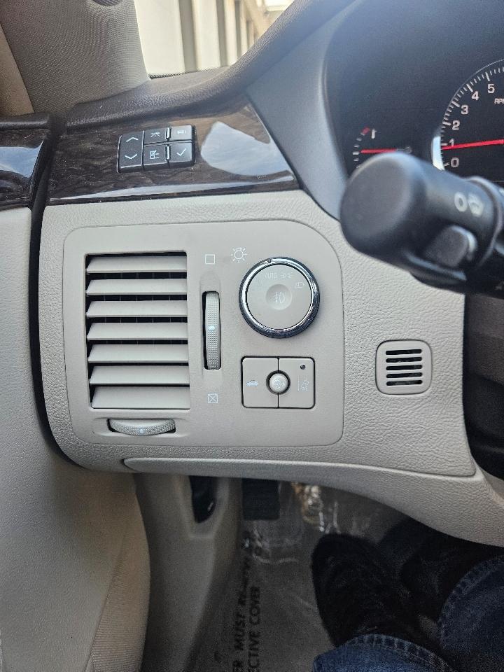 Cadillac DTS Luxury I 2009