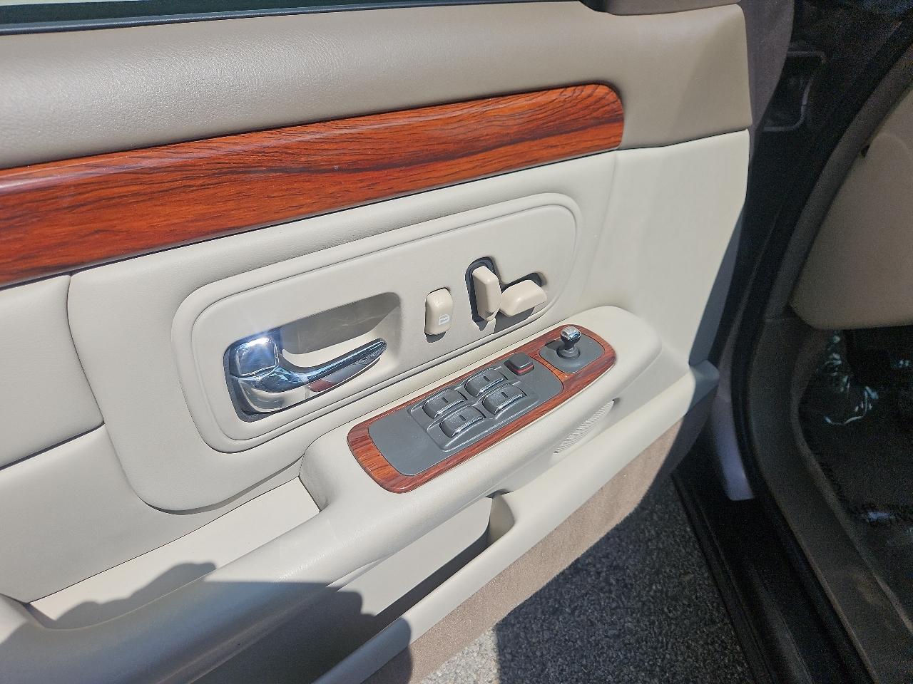 Cadillac DeVille Base 1998