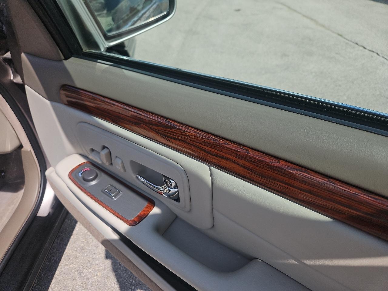 Cadillac DeVille Base 1998