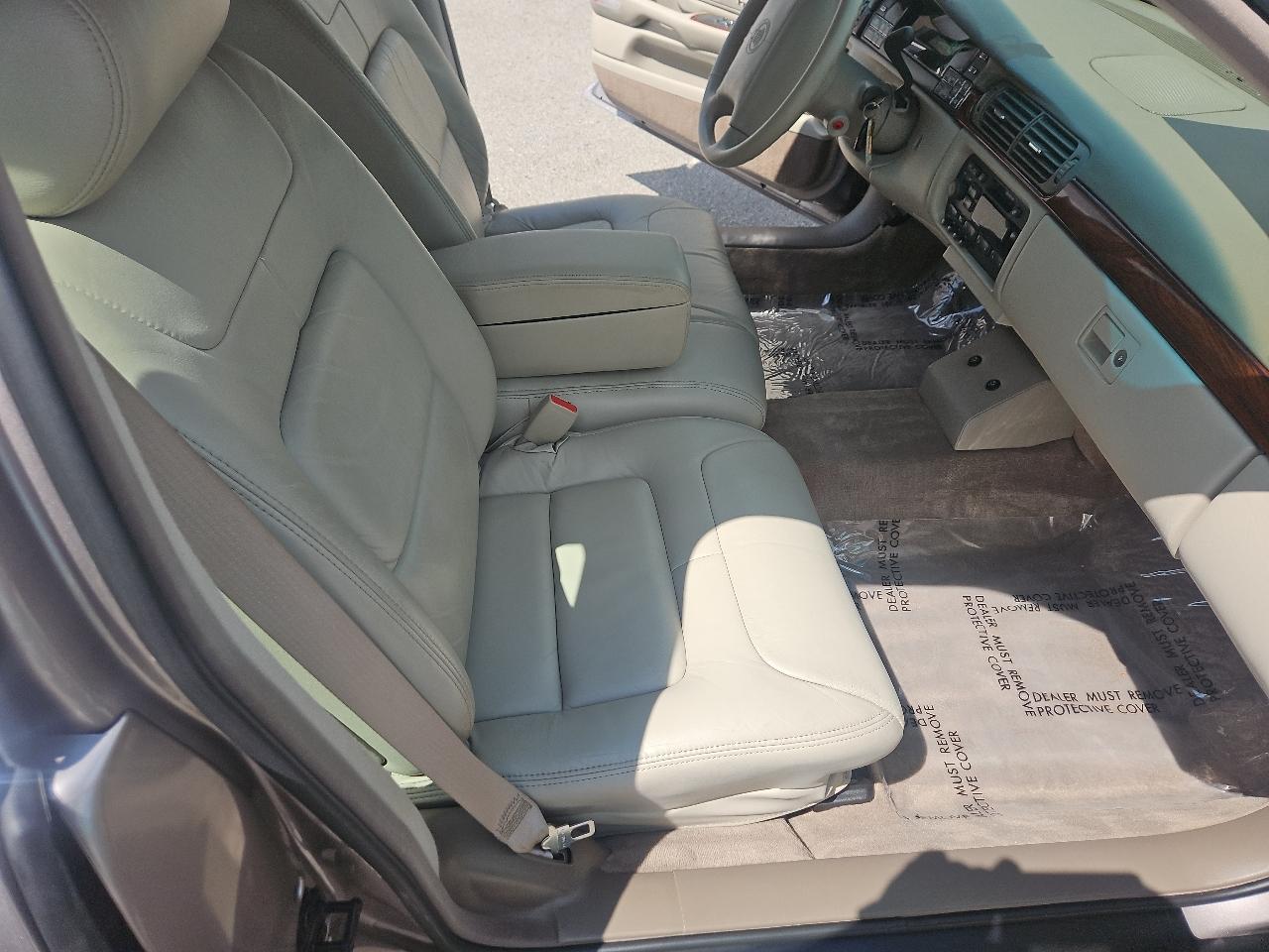 Cadillac DeVille Base 1998