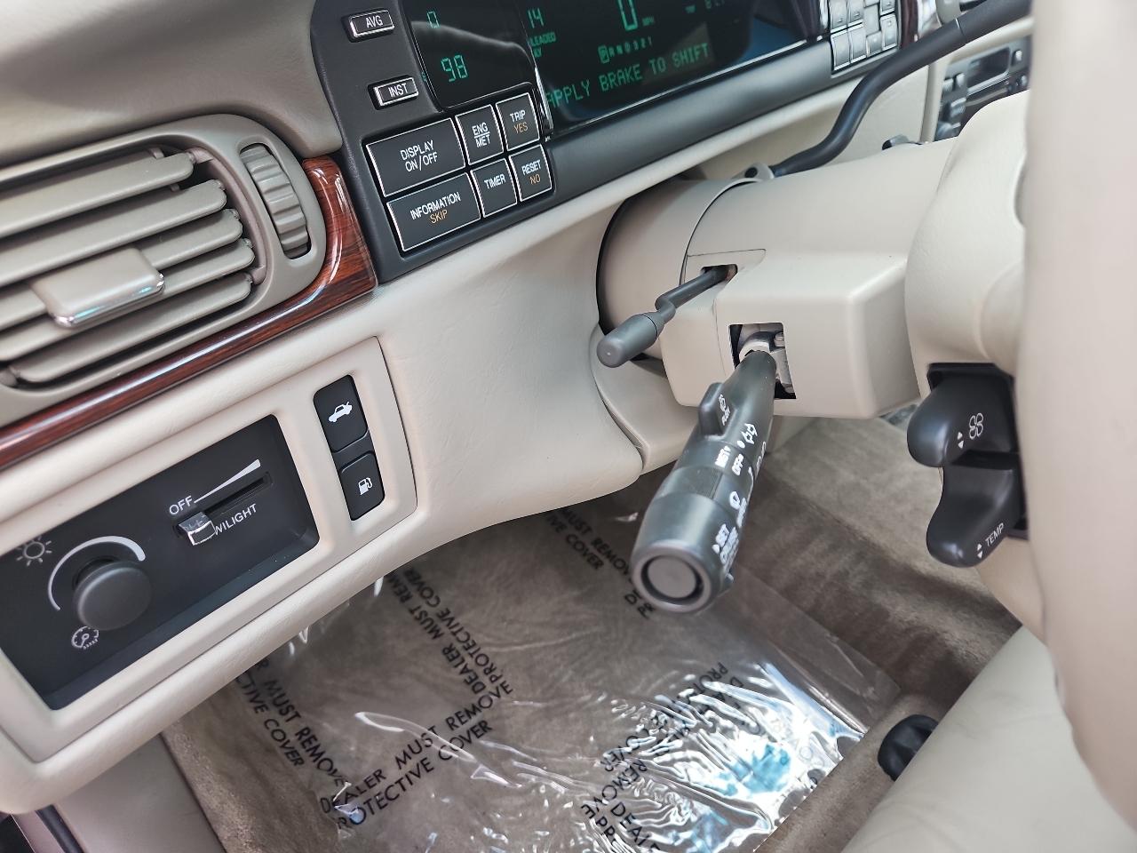 Cadillac DeVille Base 1998