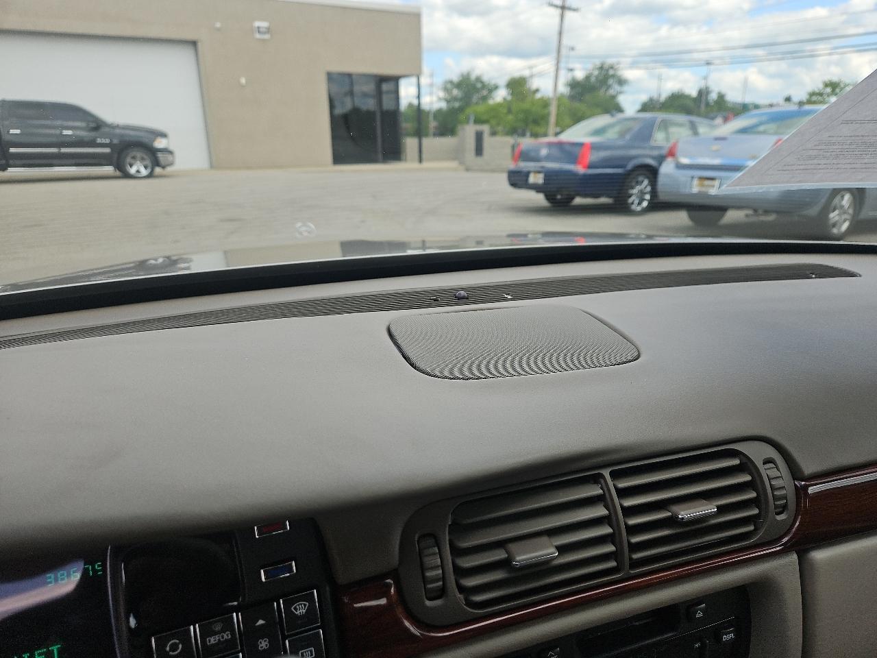 Cadillac DeVille Base 1998