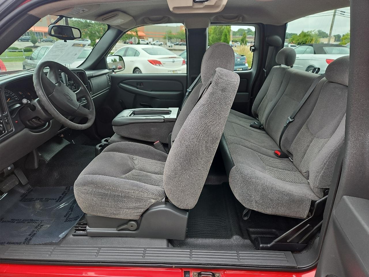 Chevrolet Silverado 1500 Work Truck Ext. Cab Long Bed 2WD 2006