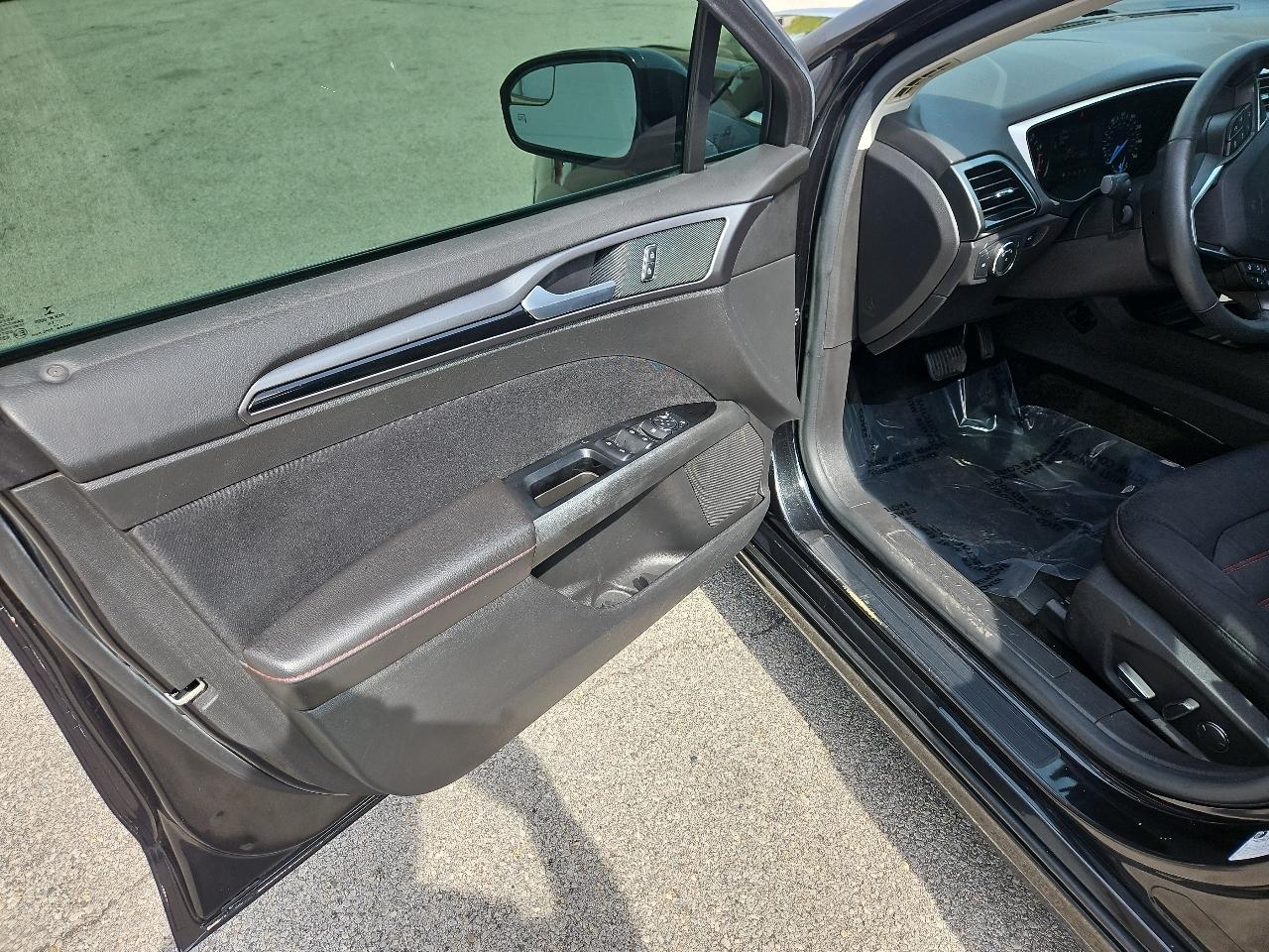 Ford Fusion SE 2014