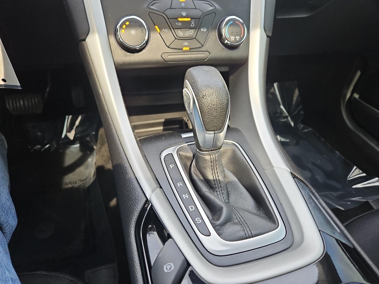 Ford Fusion SE 2014
