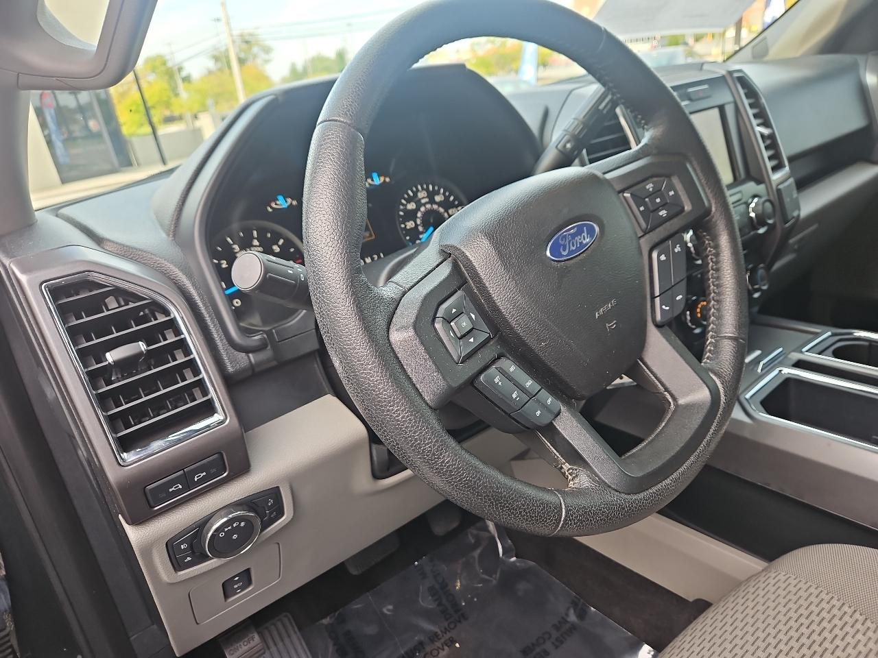 Ford F-150 XLT 6.5-ft. Bed 4WD 2015