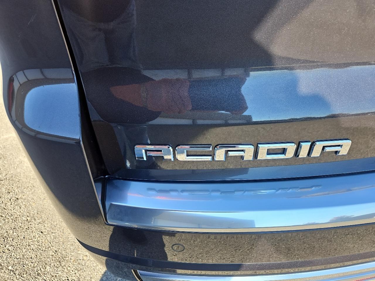 GMC Acadia Denali AWD 2014