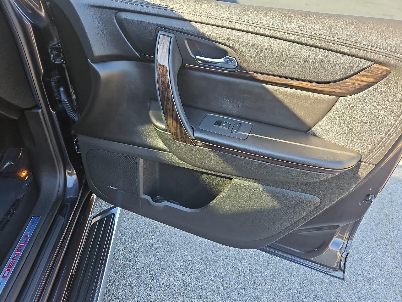GMC Acadia Denali AWD 2014